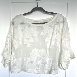 Aritzia White Sheer Floral Top Size Small